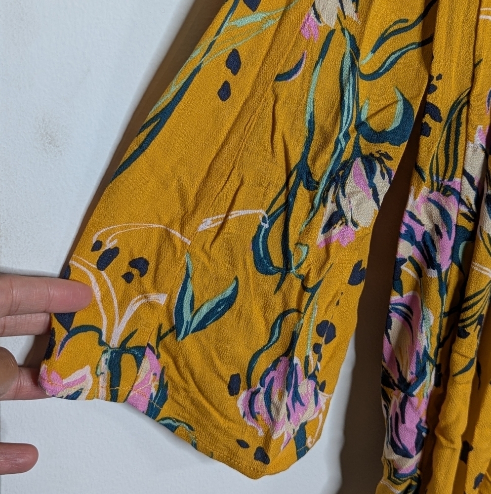 Free People Bella Bell Sleeve V Neck Floral Print Tunic Top Golden Yellow‎ Small - Picture 4 of 6